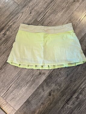 Lululemon Pace Setter Skirt Neon Petit Polka Dot Ruffle Tennis Skort